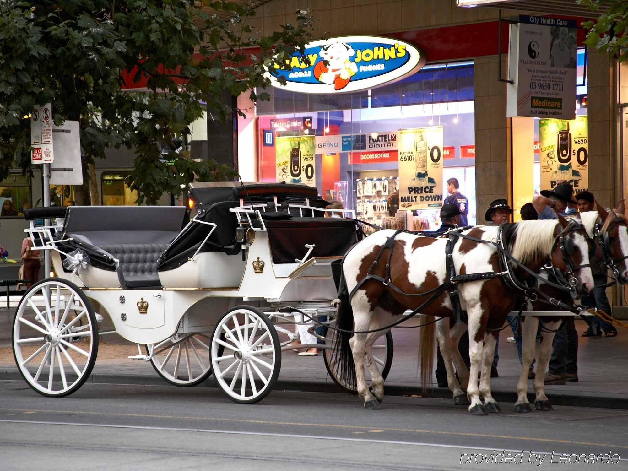 Mercure Melbourne Treasury Gardens ภายนอก รูปภาพ